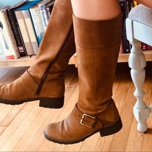 Clark’s Nubuck Leather Boots